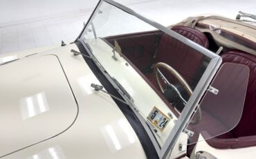 Mg-Other-1961-Old-English-White-Oxblood-24