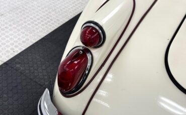 Mg-Other-1961-Old-English-White-Oxblood-29