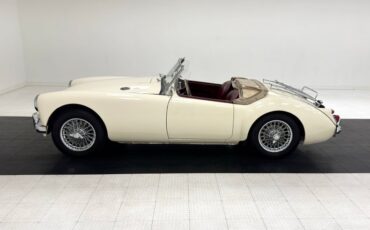 Mg-Other-1961-Old-English-White-Oxblood-3