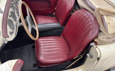 Mg-Other-1961-Old-English-White-Oxblood-44
