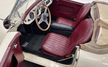 Mg-Other-1961-Old-English-White-Oxblood-45