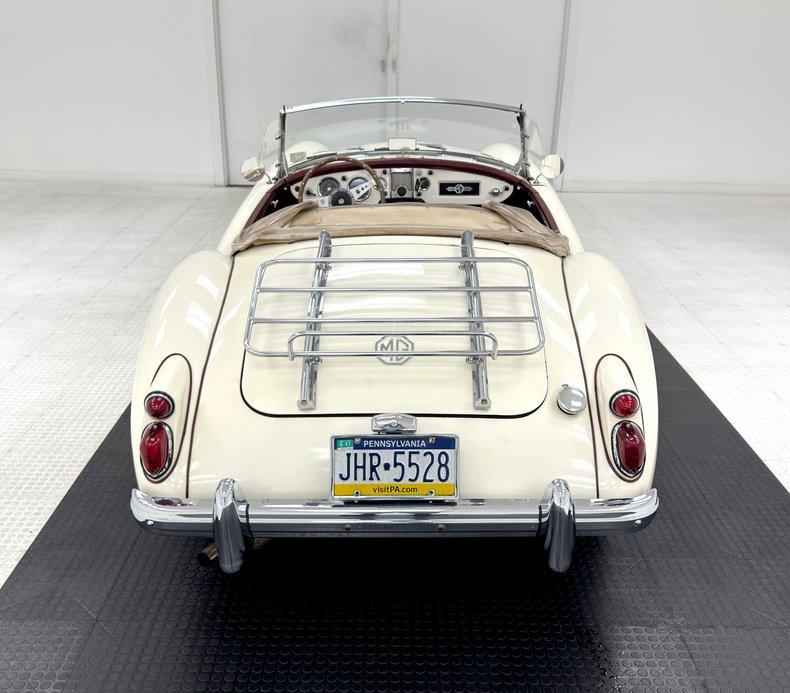 Mg-Other-1961-Old-English-White-Oxblood-5