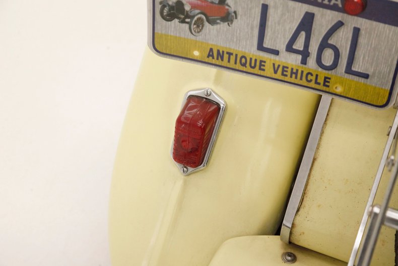 Mg-Td-1952-Pale-Yellow-Red-27