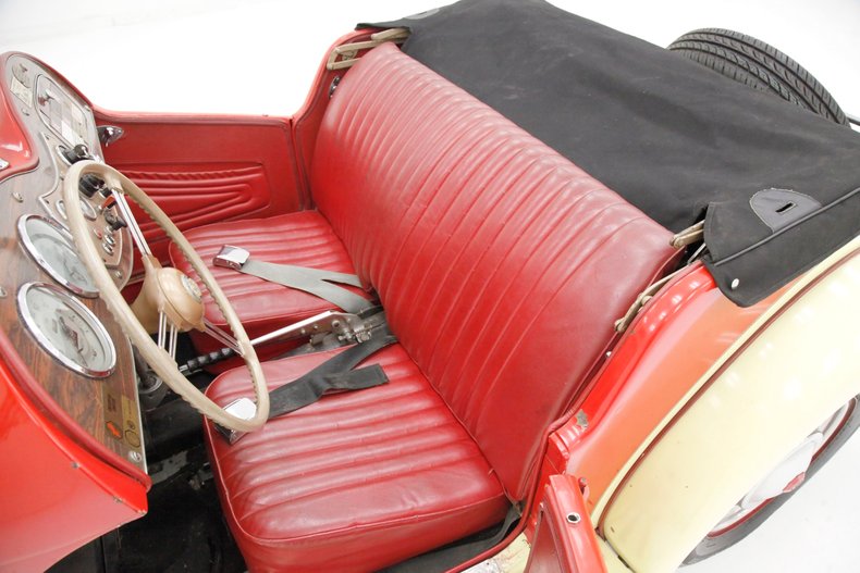 Mg-Td-1952-Pale-Yellow-Red-30