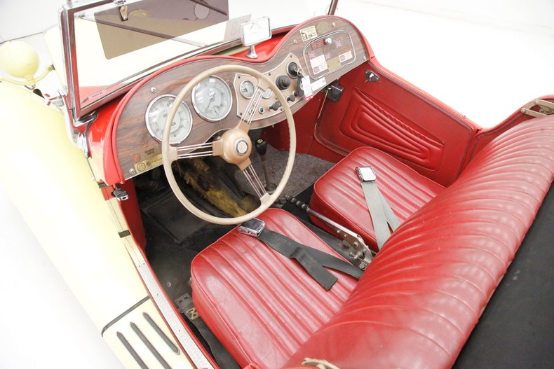 Mg-Td-1952-Pale-Yellow-Red-31