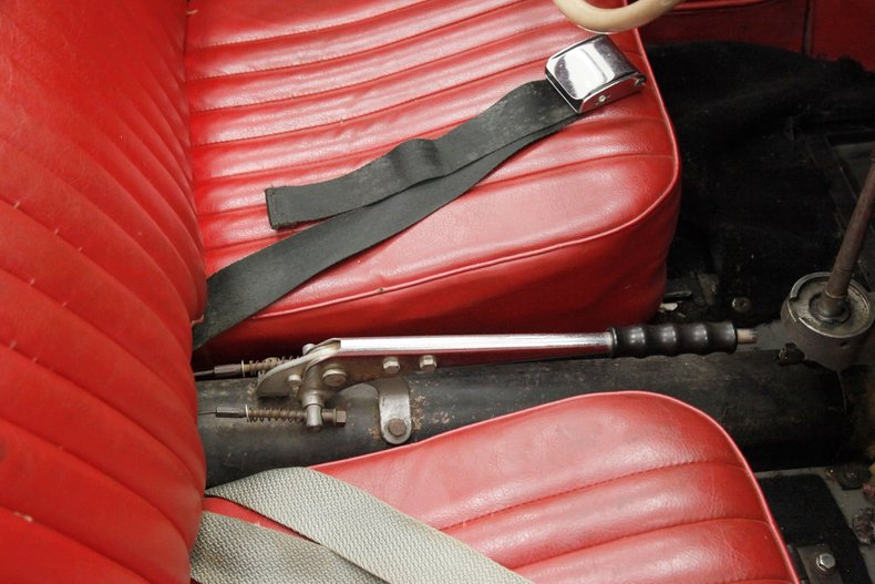 Mg-Td-1952-Pale-Yellow-Red-37