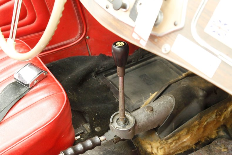 Mg-Td-1952-Pale-Yellow-Red-38