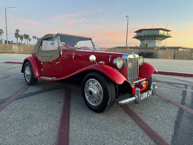 Mg-Td-1952-Red-12