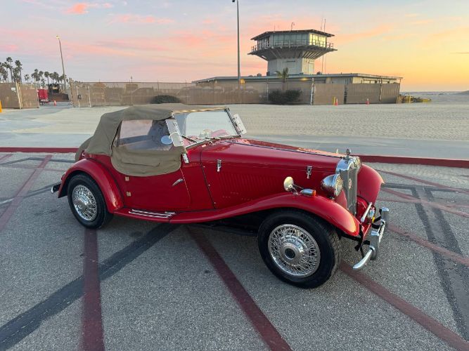 Mg-Td-1952-Red-15