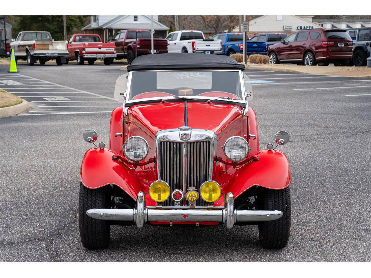 Mg-Td-1986-Red-Tan-1