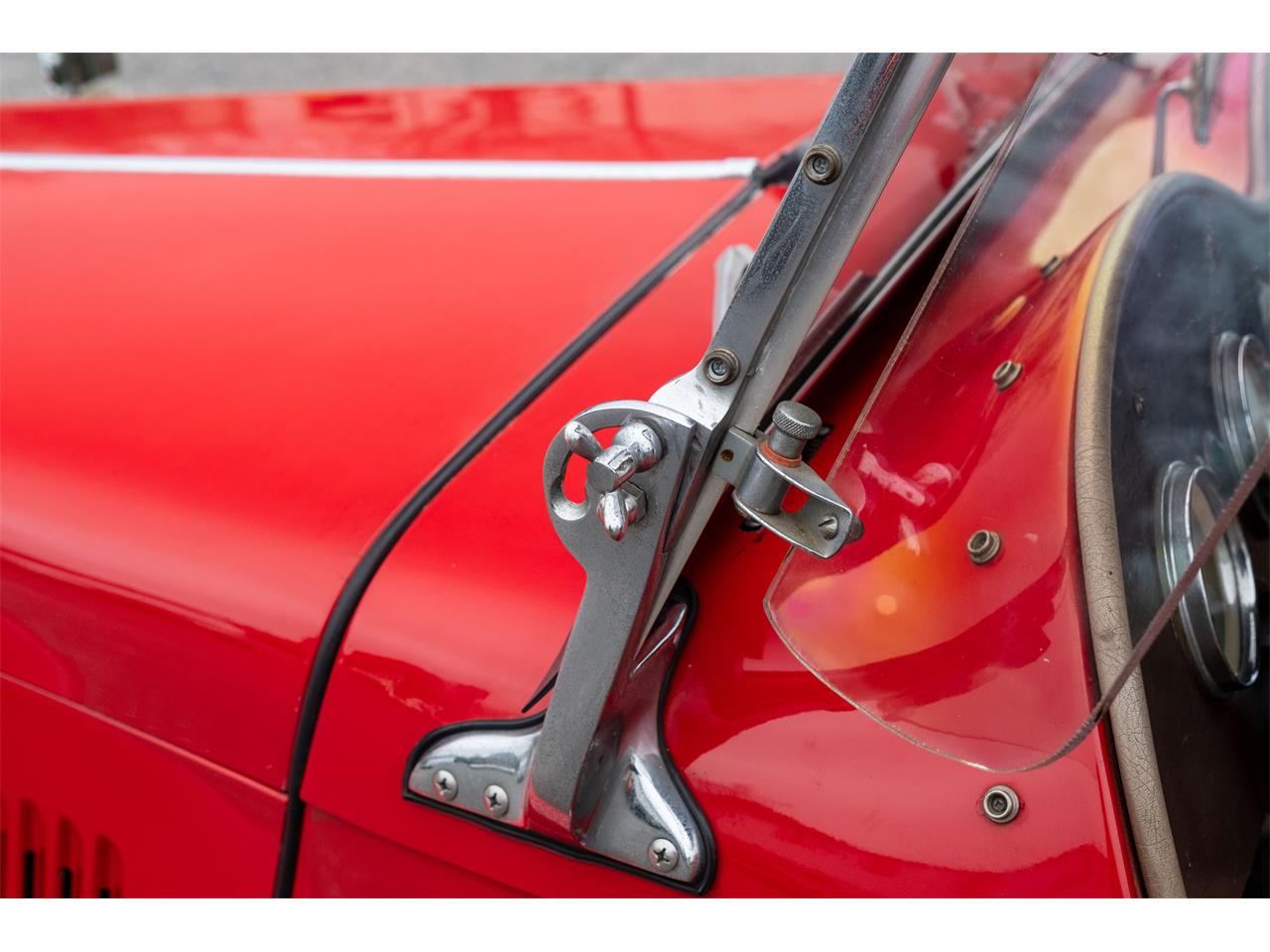 Mg-Td-1986-Red-Tan-35