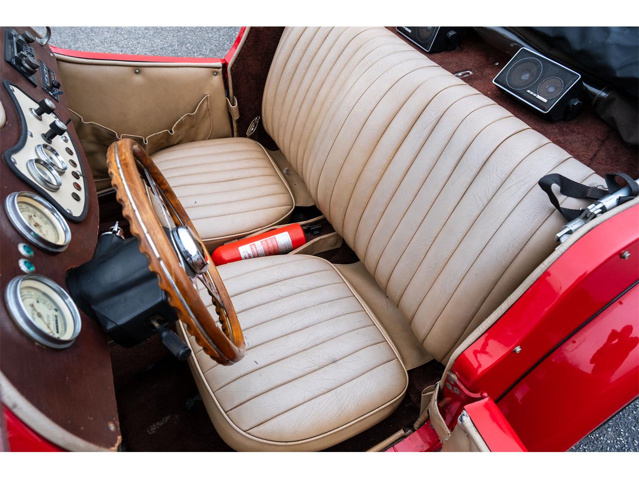 Mg-Td-1986-Red-Tan-51