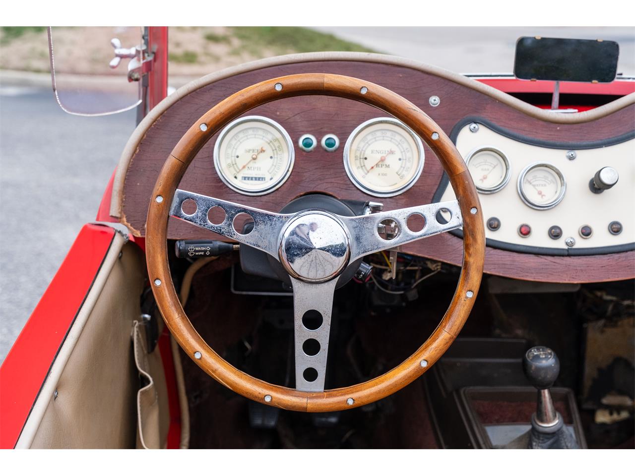 Mg-Td-1986-Red-Tan-59