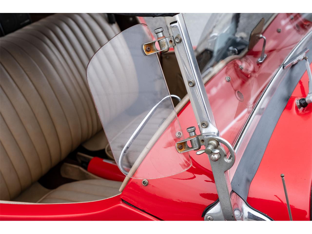 Mg-Td-1986-Red-Tan-7