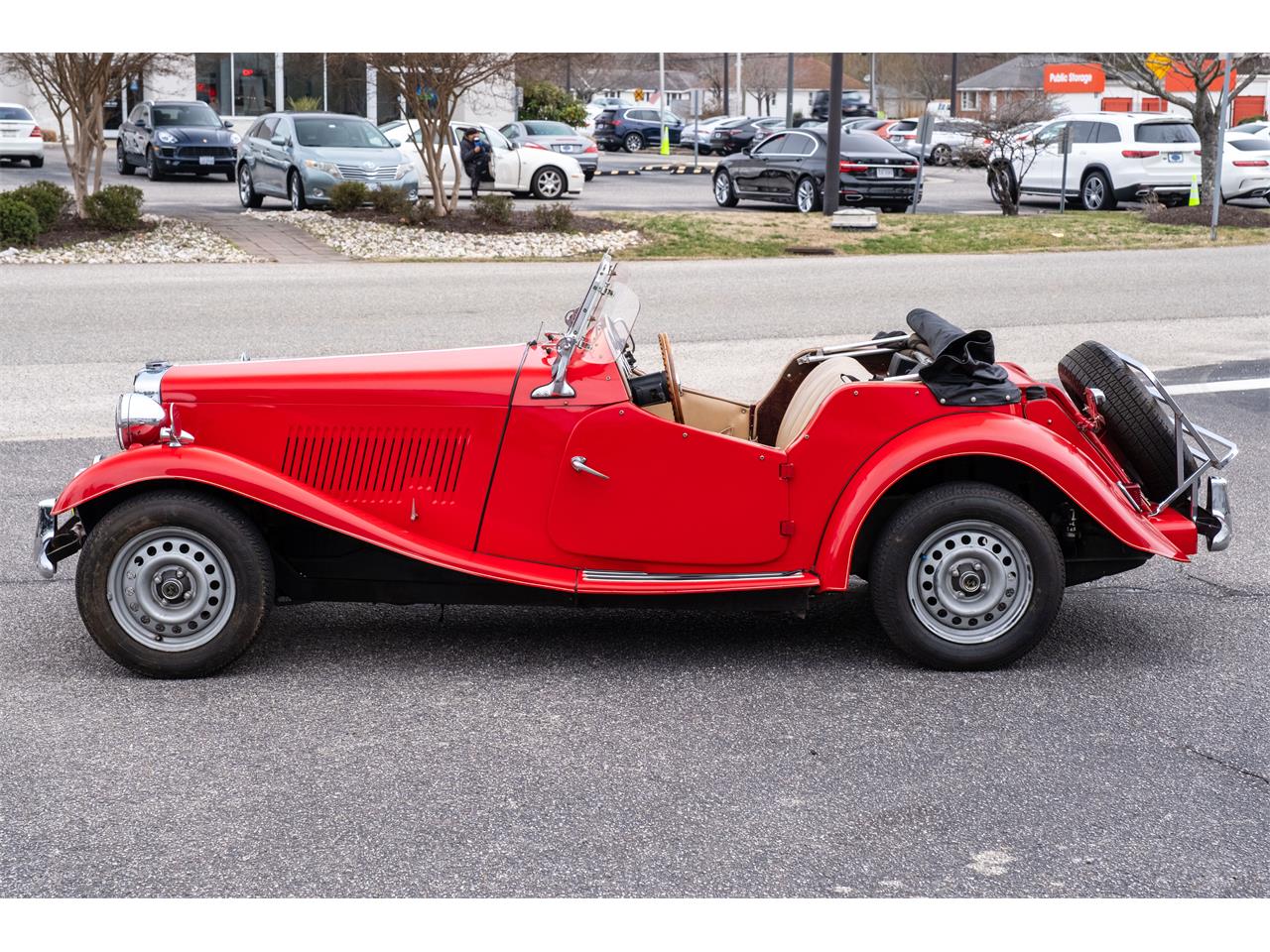 Mg-Td-1986-Red-Tan-71