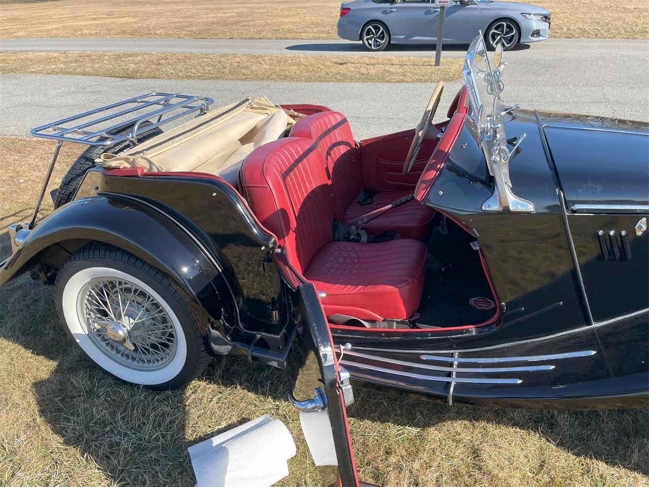 Mg-Tf-1954-Black-Red-2