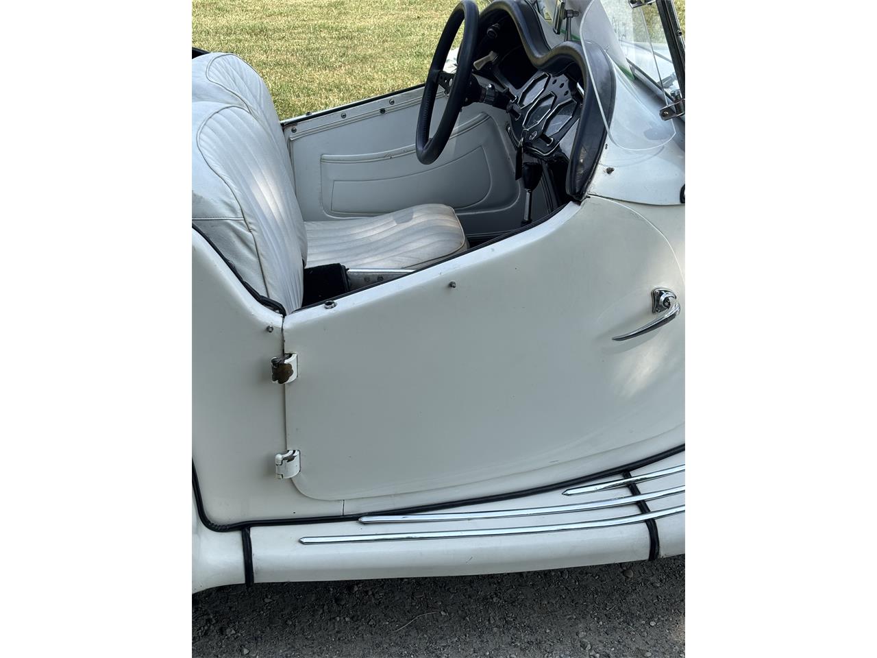 Mg-Tf-1955-White-White-13
