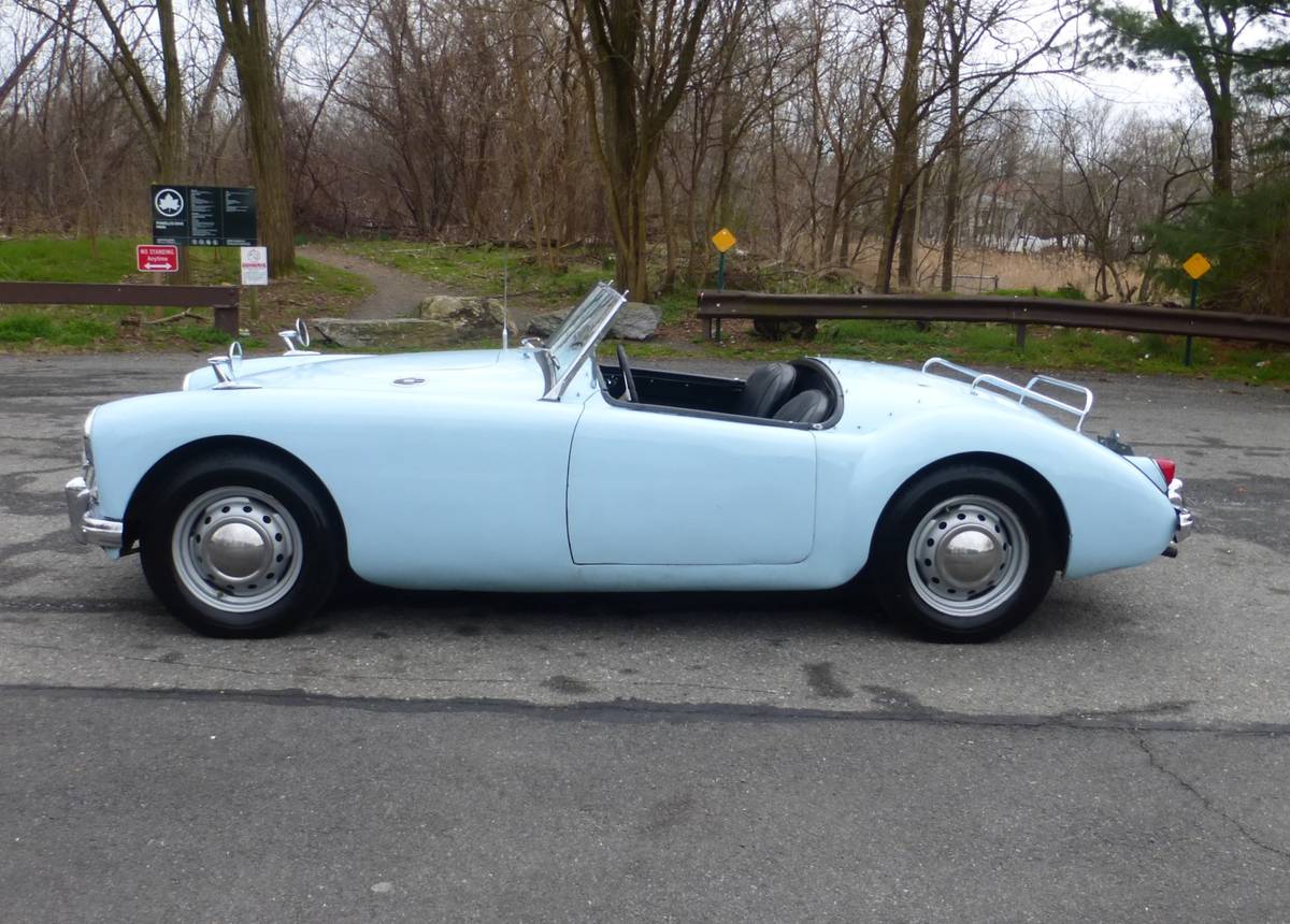 Mg-a-1957-blue-3