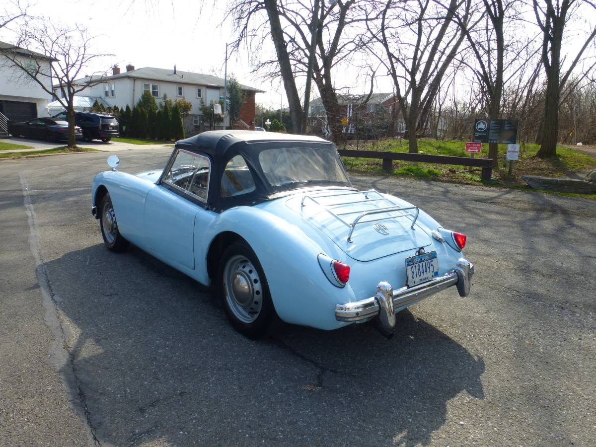 Mg-a-1957-blue-4