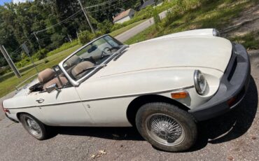 Mg-b-1977-white-7