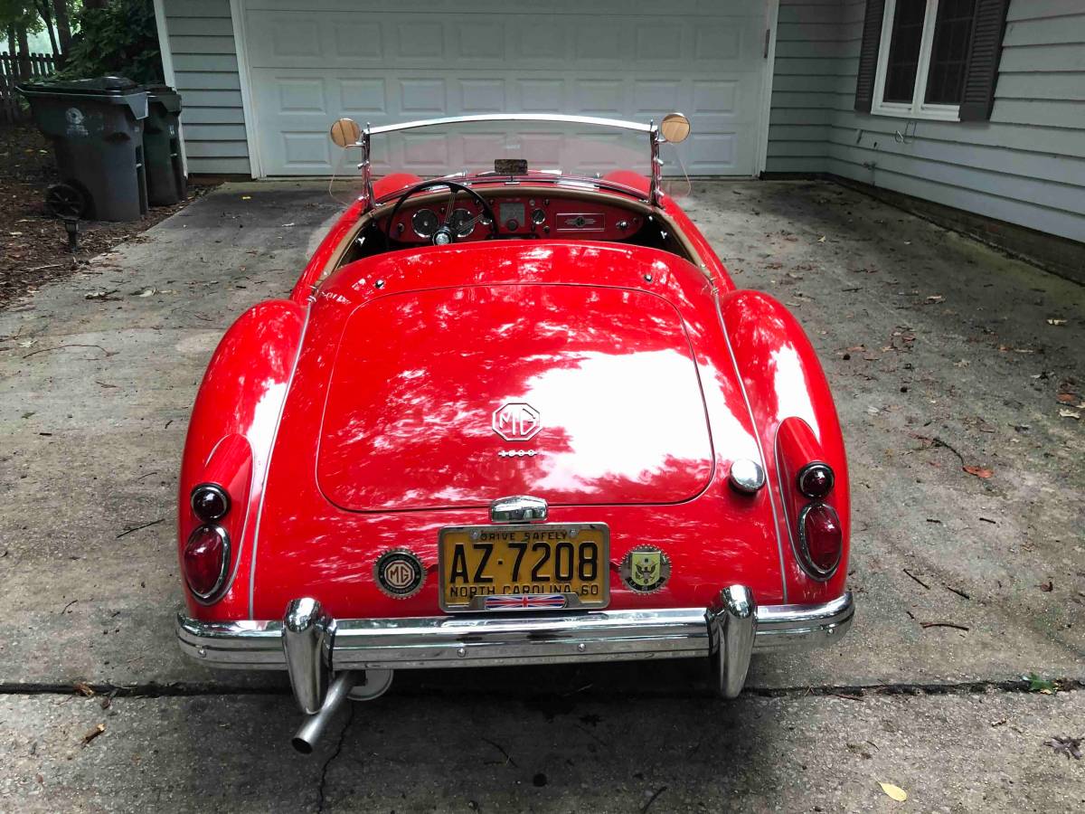 Mg-mga-1600-1960-red