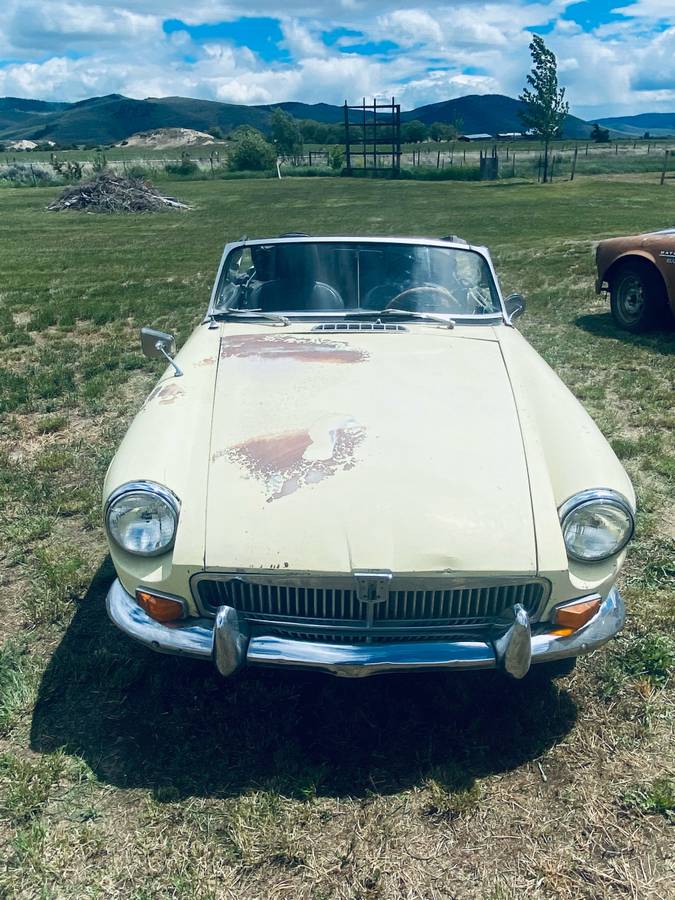 Mg-mgb-1969-brown-1