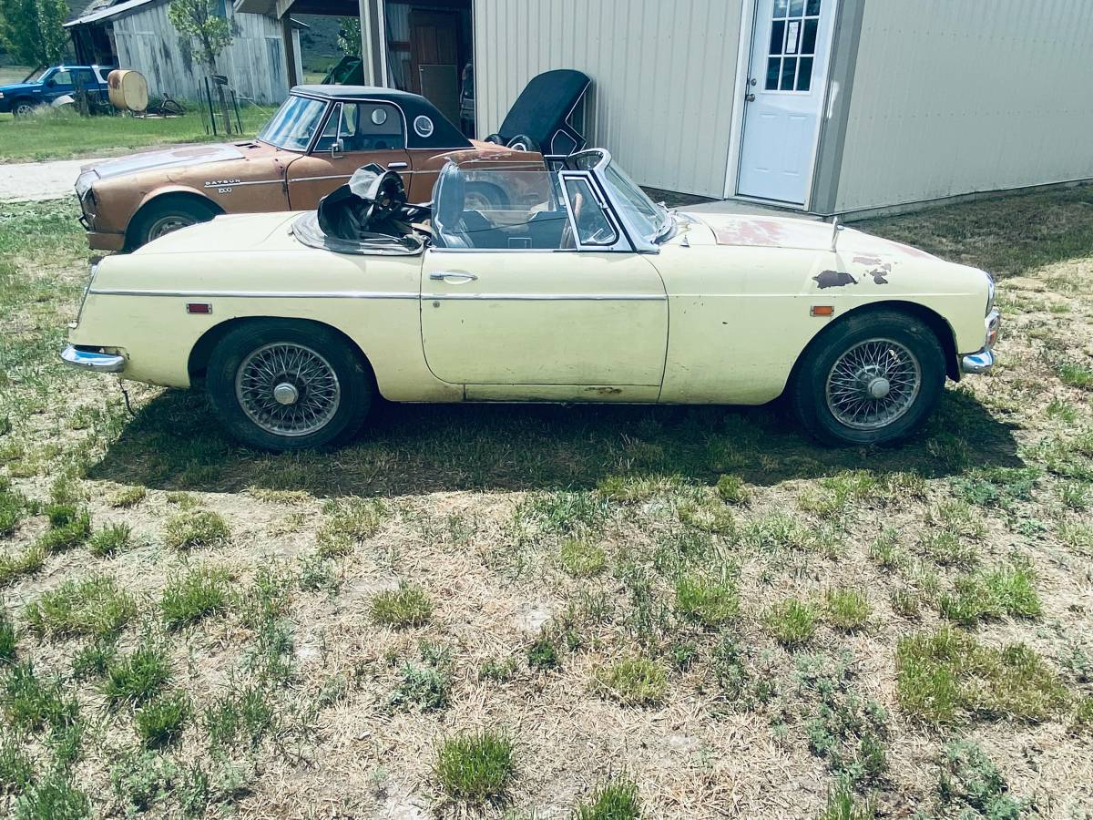 Mg-mgb-1969-brown-5