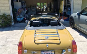 Mg-mgb-1972-yellow-11