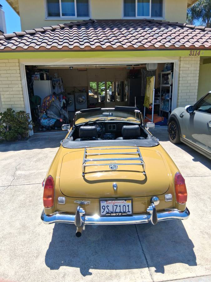 Mg-mgb-1972-yellow-11