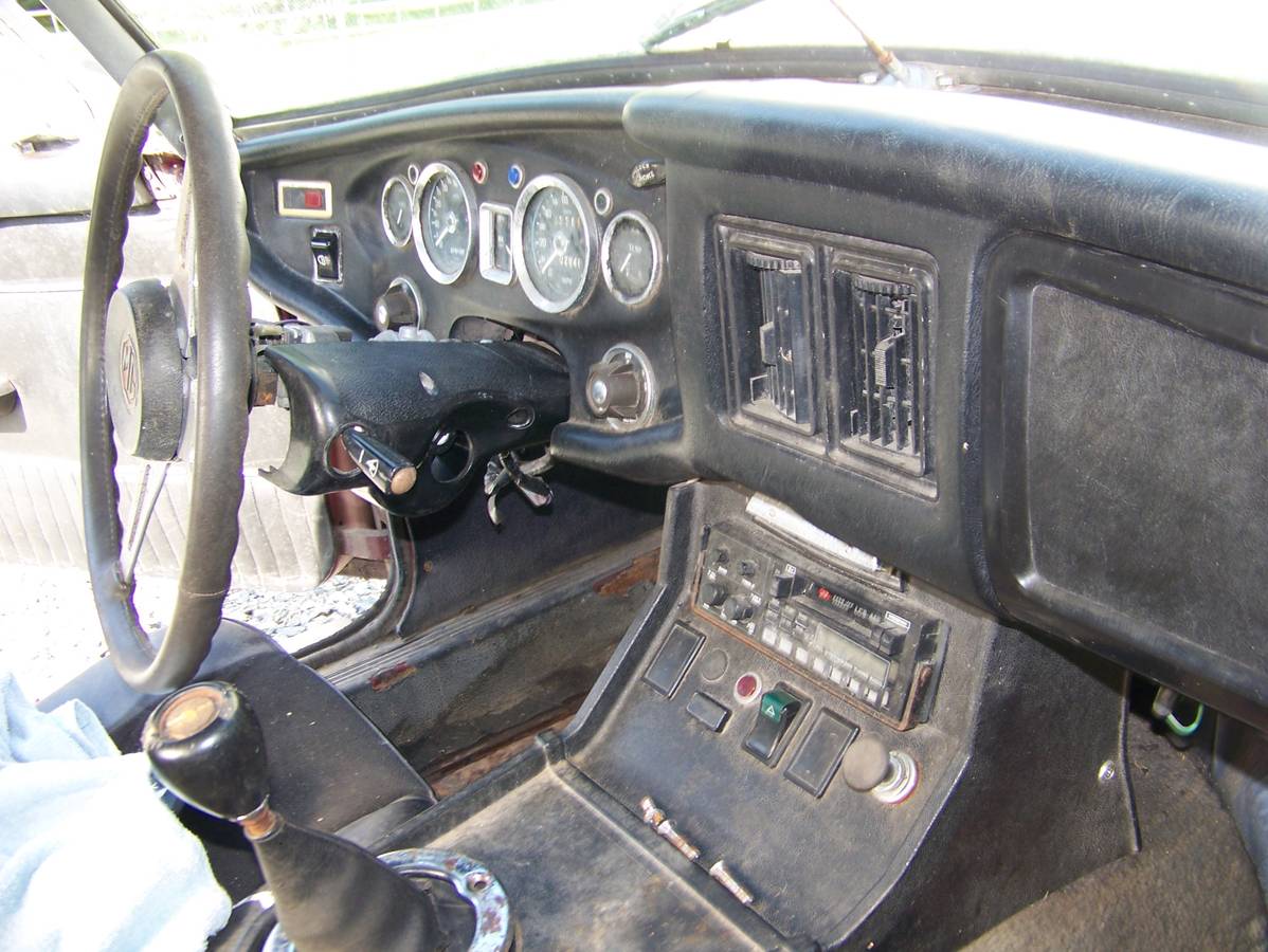 Mg-mgb-1973-custom-16