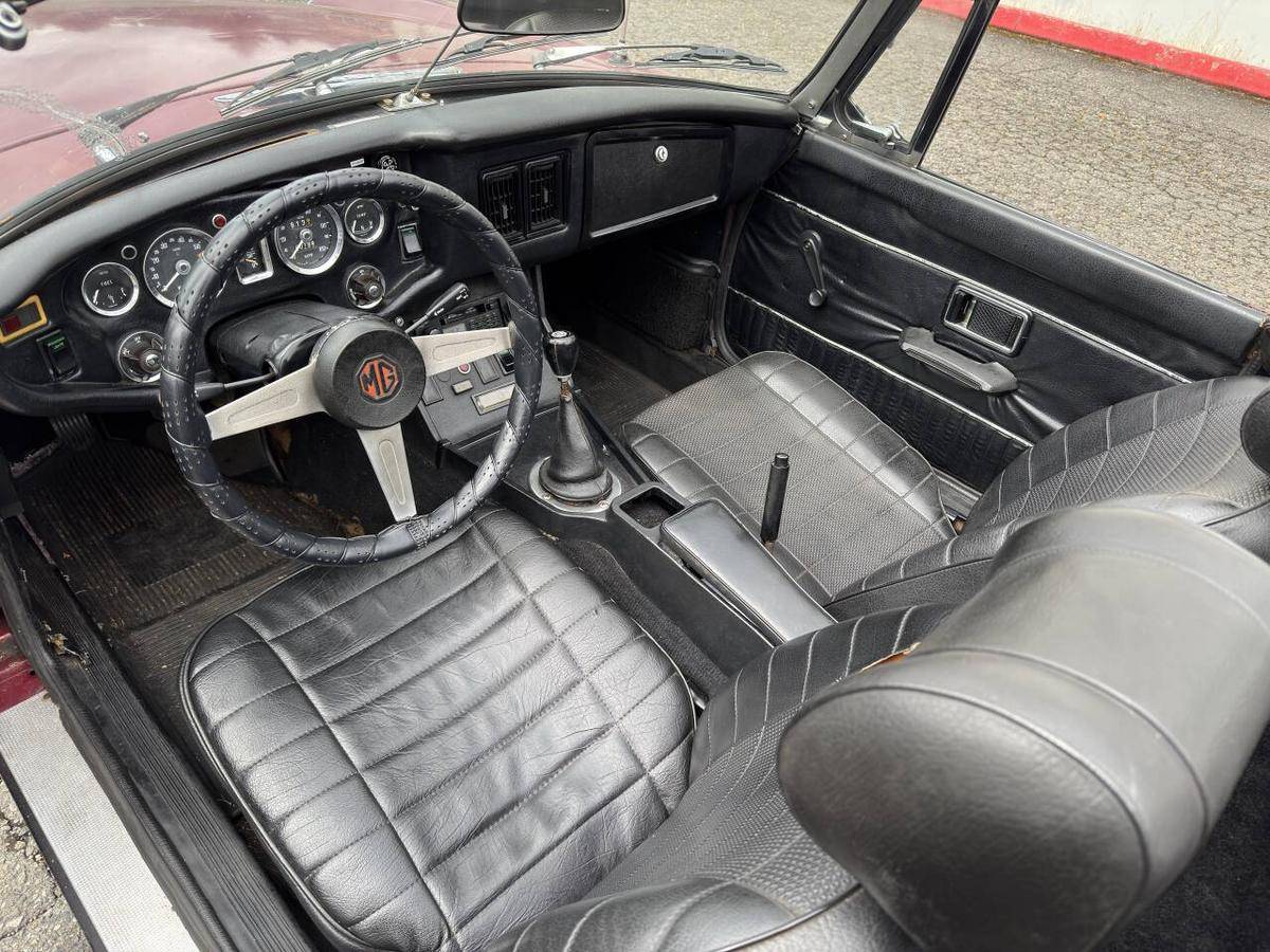 Mg-mgb-1974-10