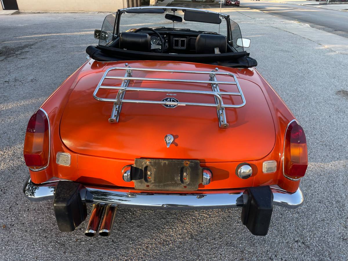 Mg-mgb-1974-orange-11