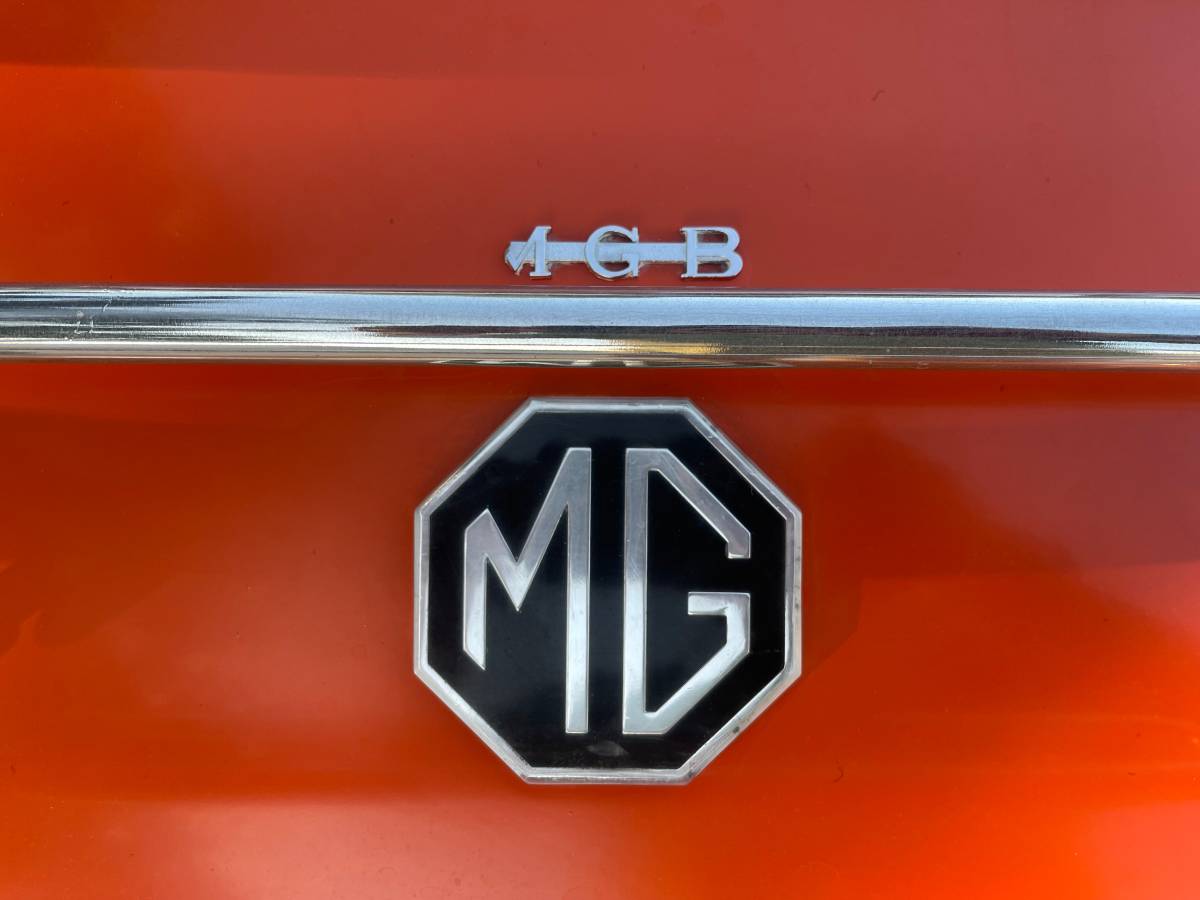 Mg-mgb-1974-orange-9