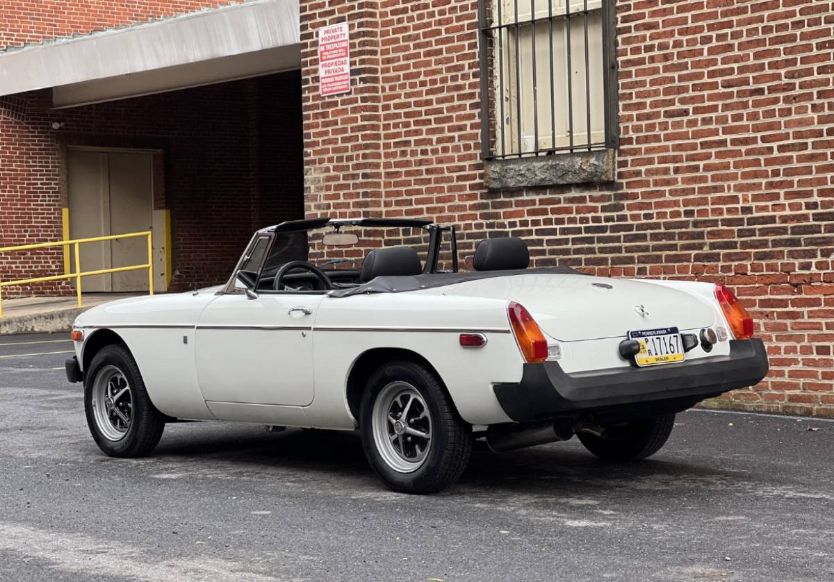 Mg-mgb-1977-white-2