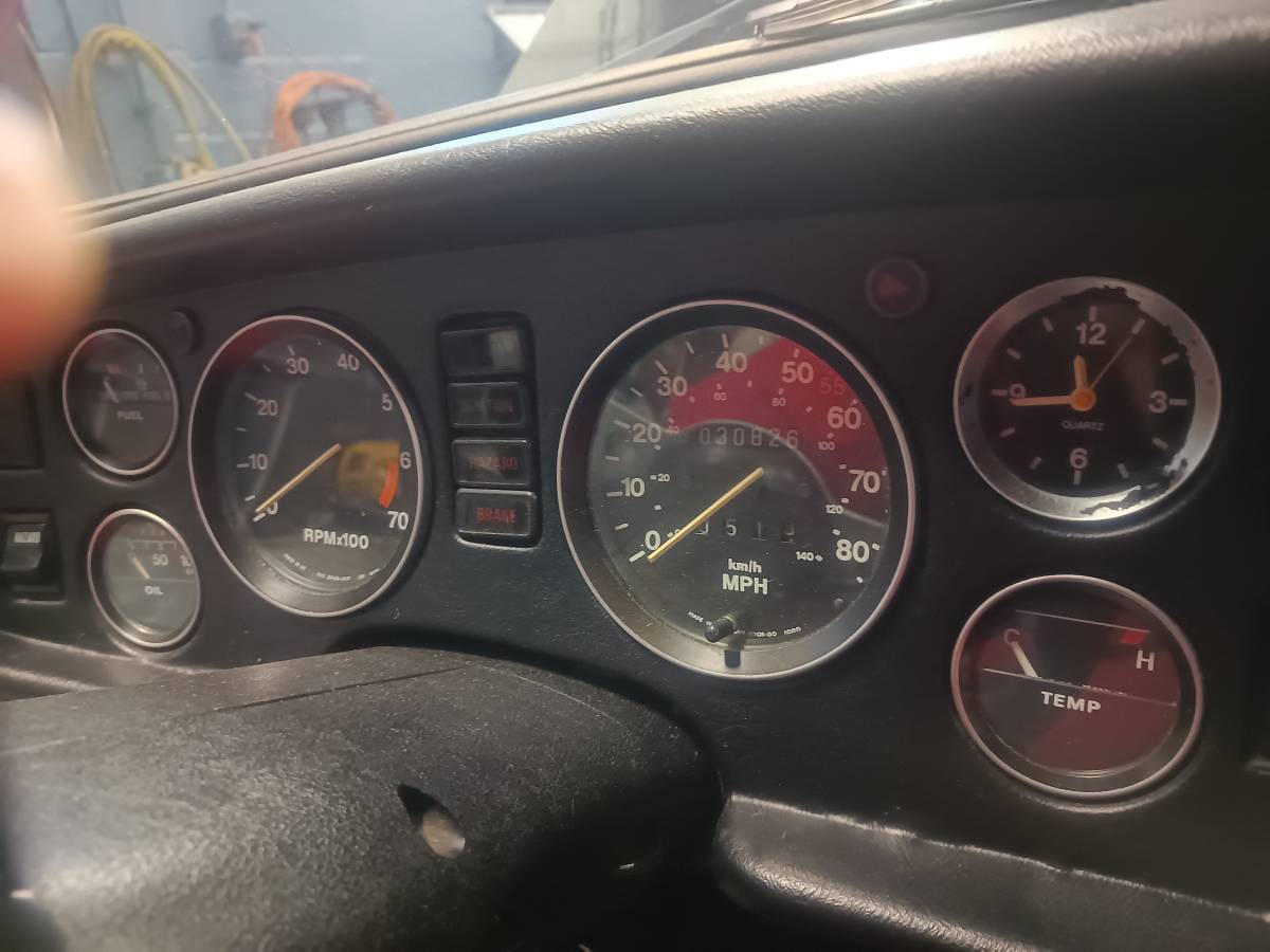 Mg-mgb-convertible-1980-black-16