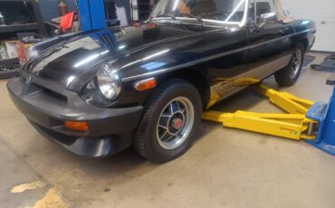 Mg-mgb-convertible-1980-black-5