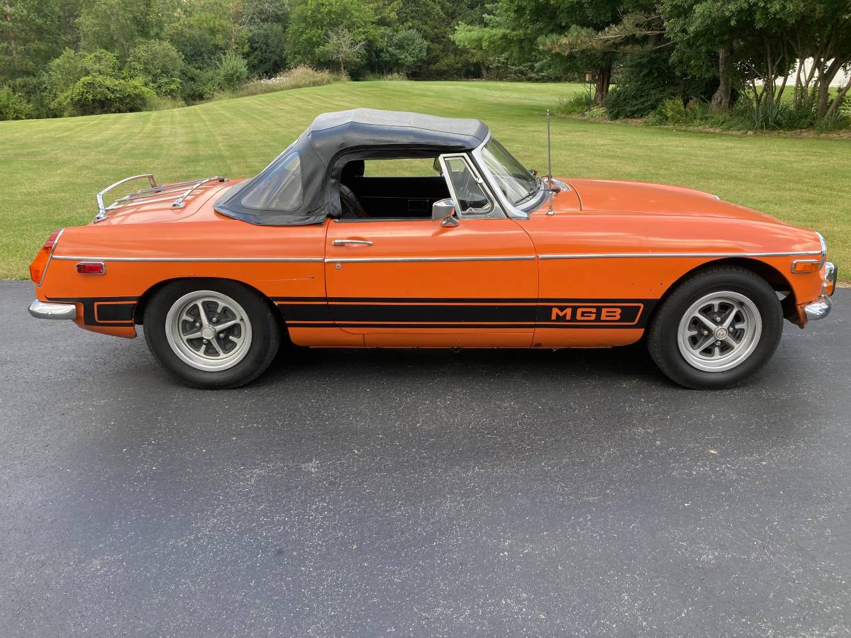 Mg-mgb-roadster-1974-orange-15