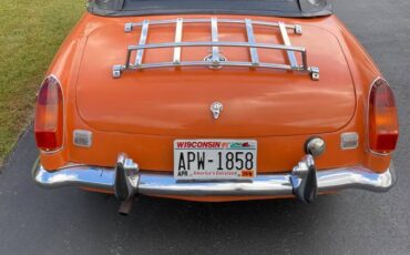 Mg-mgb-roadster-1974-orange-16