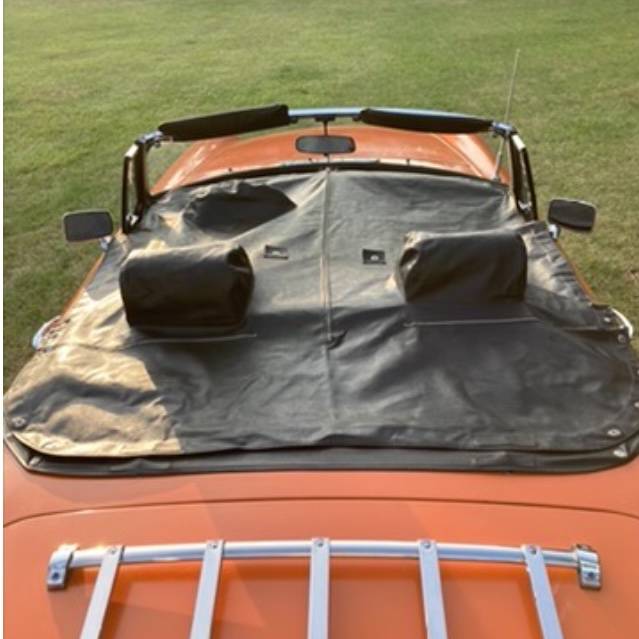 Mg-mgb-roadster-1974-orange-17