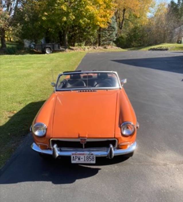 Mg-mgb-roadster-1974-orange-2