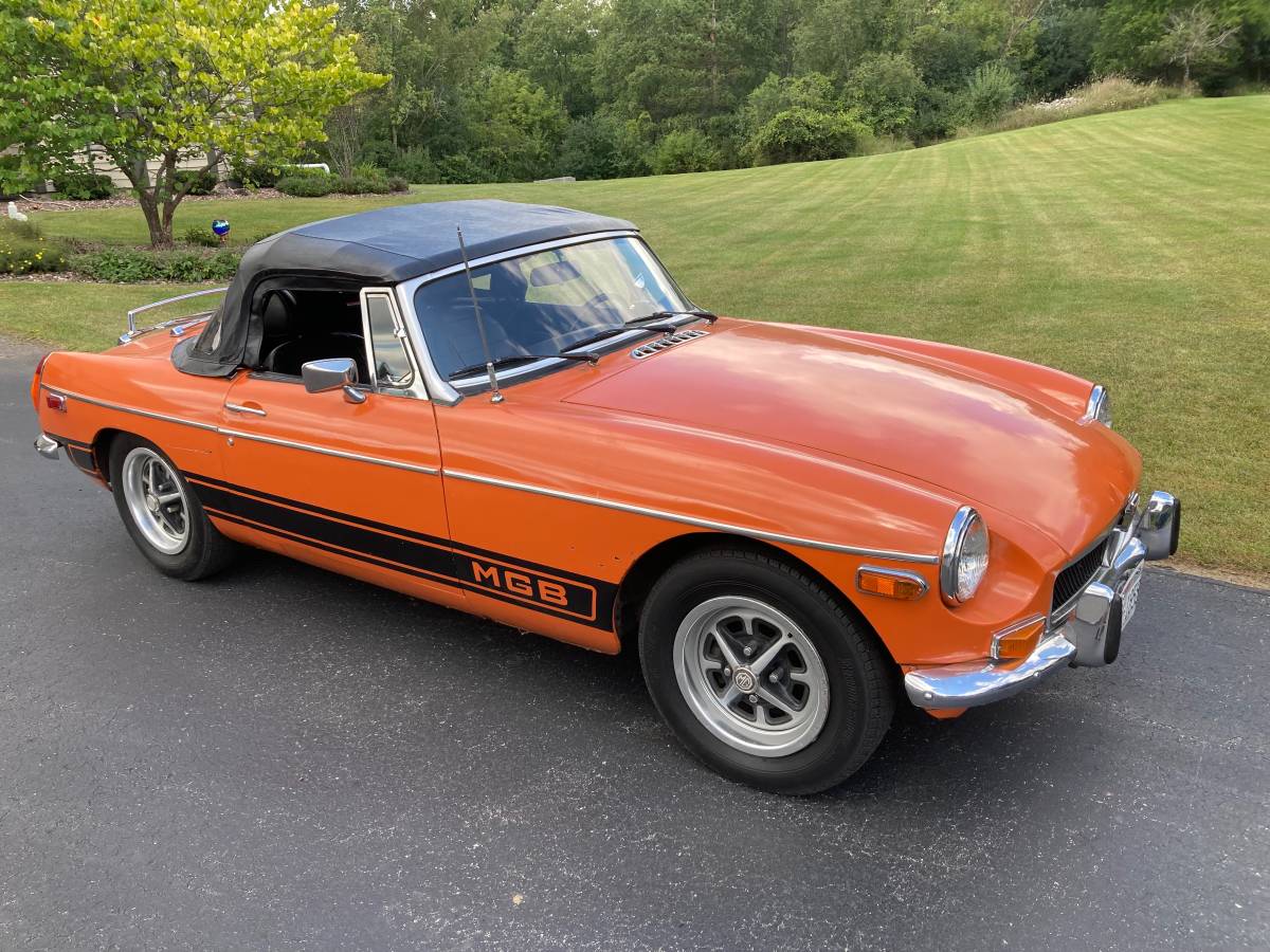 Mg-mgb-roadster-1974-orange-5
