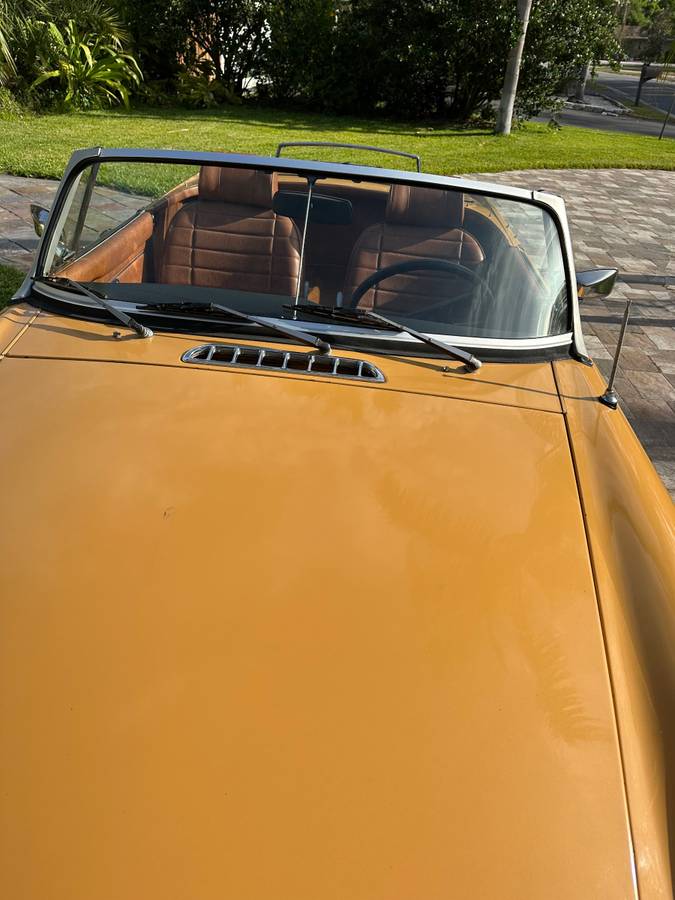 Mg-mgb-roadster-convertable-1977-yellow-1