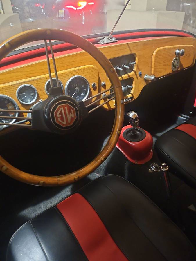 Mg-midget-1969-red-8