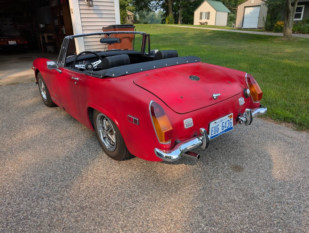 Mg-midget-1970-red-1