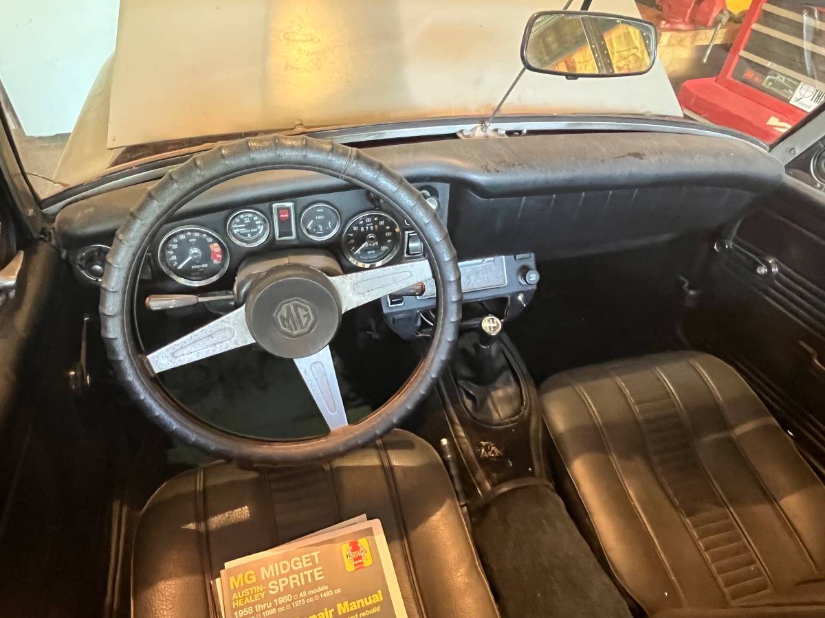 Mg-midget-1976-grey-9