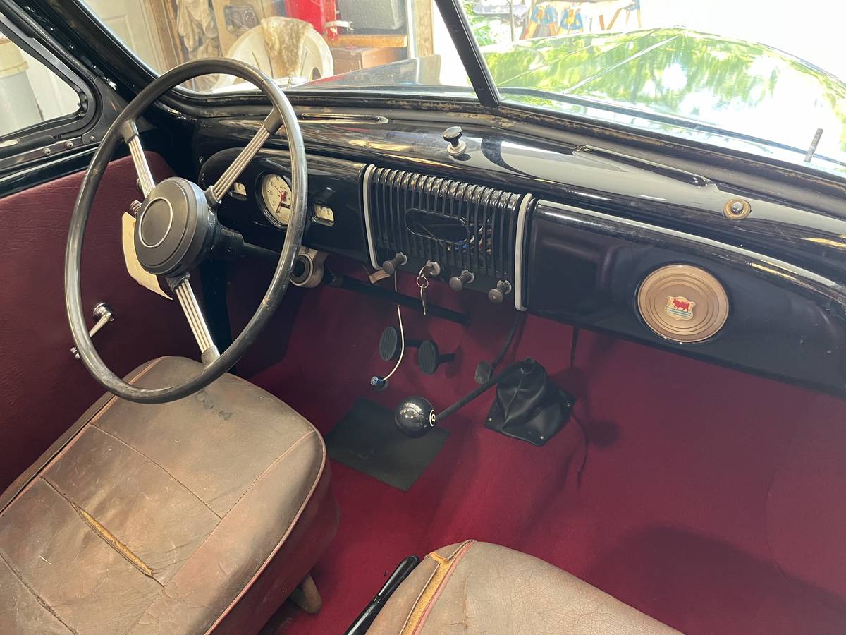 Mg-morris-minor-1977-red-1