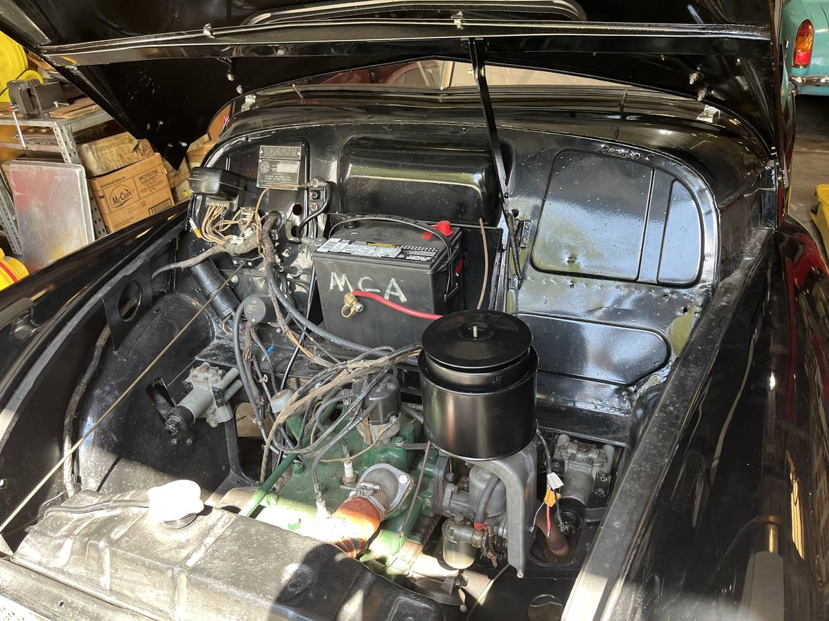 Mg-morris-minor-1977-red-15
