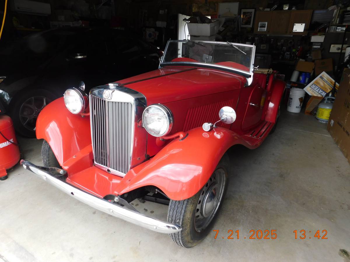 Mg-td-1951-red-8