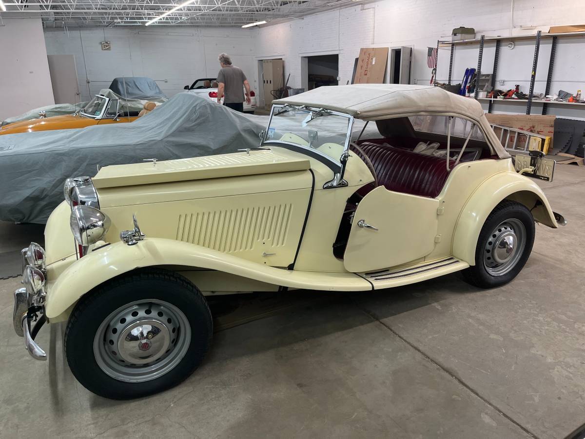 Mg-td-1953-white-1