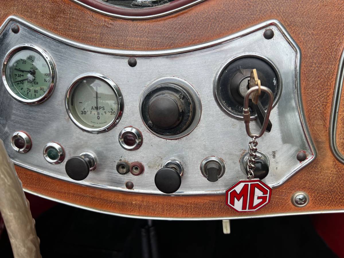 Mg-td-roadster-1953-black-17